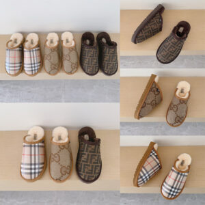 Logo slippers