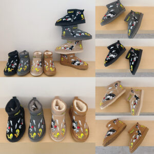 Cartoon Embroidery Collaboration Zhongbang